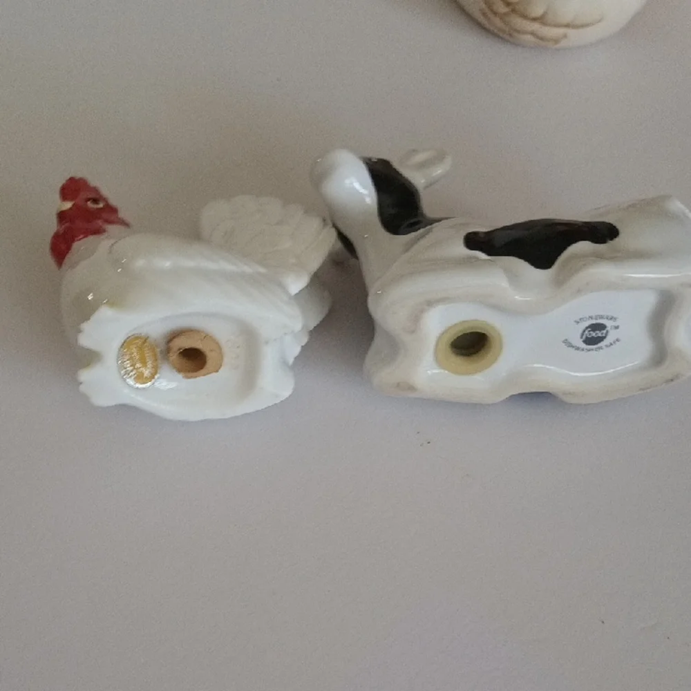 Vintage Farm Animal Salt and Pepper Shakers - Red, White, Black